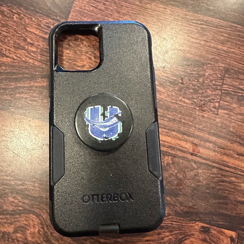 iPhone 12 otterbox
